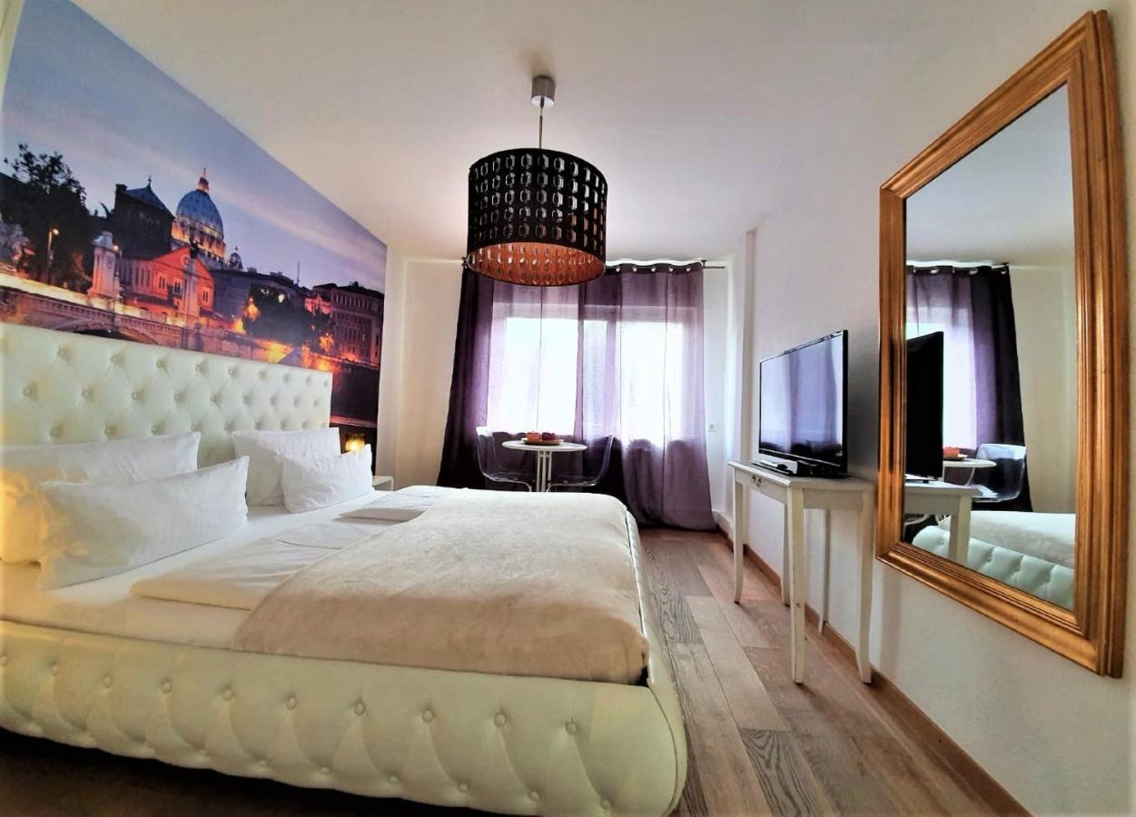 Studio Rome In Der Altstadt Lägenhet Freiburg im Breisgau Exteriör bild